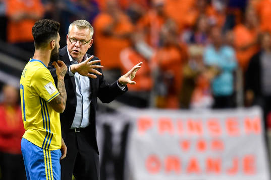 Sveriges Jimmy Durmaz och förbundskapten Janne Andersson