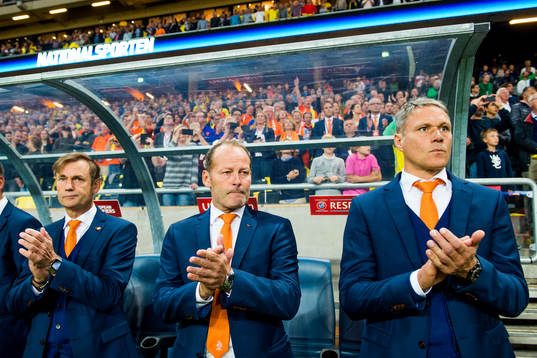 Hollands förbundskapten Danny Blind och assisterande