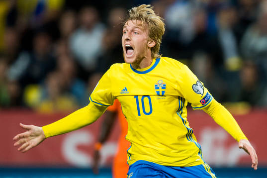 Sveriges Emil Forsberg reagerar