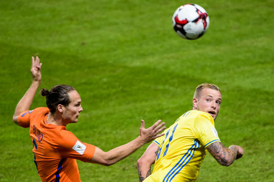 Sveriges John Guidetti och Hollands Daley Blind