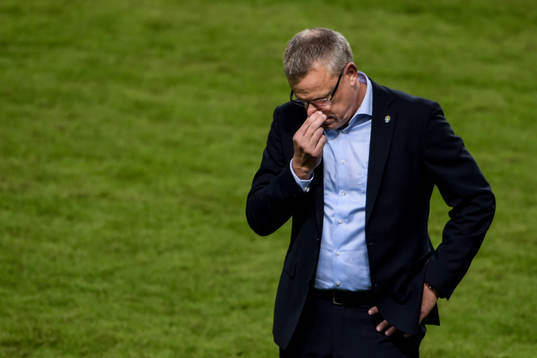 Sveriges förbundskapten Janne Andersson deppar