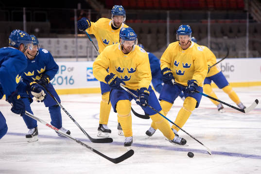 Sveriges Victor Hedman, Daniel Sedin och Henrik Sedin