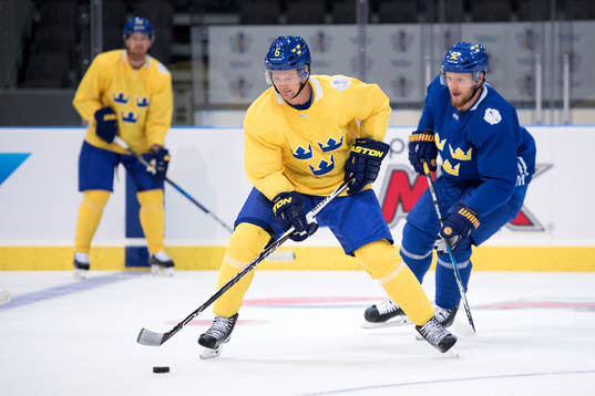 Sveriges Anton Strålman och Gabriel Landeskog