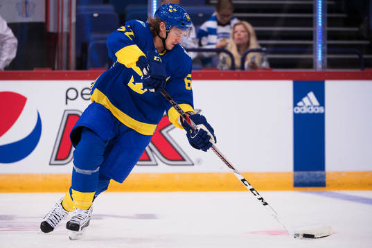 Sveriges Carl Hagelin på uppvärmningen innan