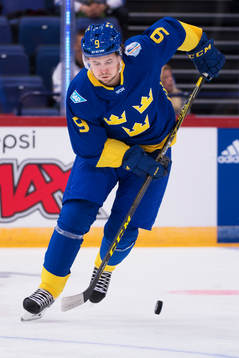 Sveriges Filip Forsberg på uppvärmningen innan