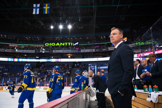 Sveriges förbundskapten Rikard Grönborg innan