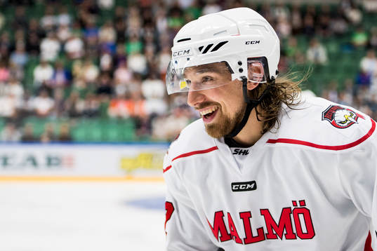 Malmö Redhawks Andreas Thuresson jublar
