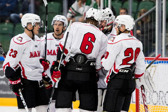 Malmö Redhawks Stefan Warg och målvakt Cristopher