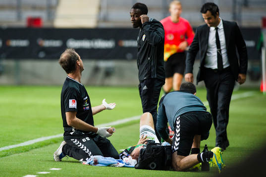 GAIS Craig Henderson får vård