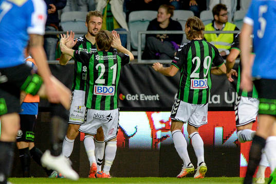 GAIS Dardan Rexhepi, Johan Lundgren och Danny Ervik jublar