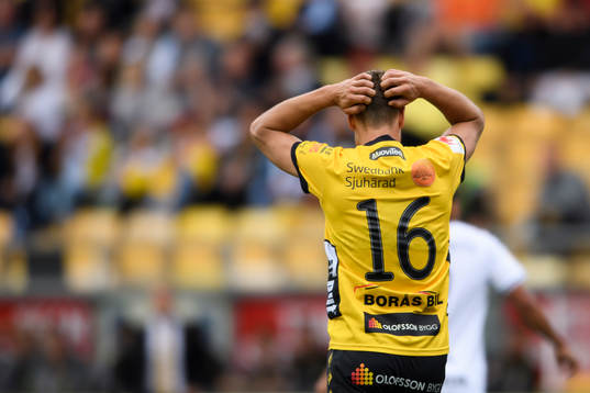 Elfsborgs Viktor Claesson deppar