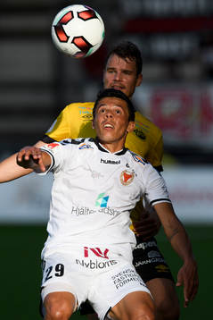 Kalmars Romário Pereira Sipião och Elfsborgs Henning