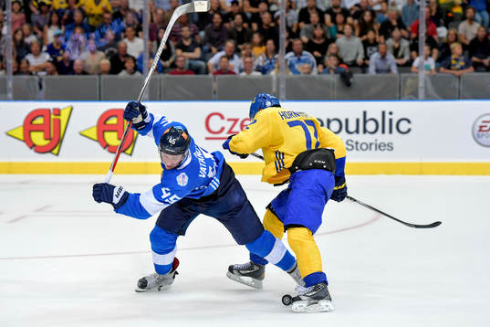 Finlands Sami Vatanen och Sveriges Patric Hörnqvist