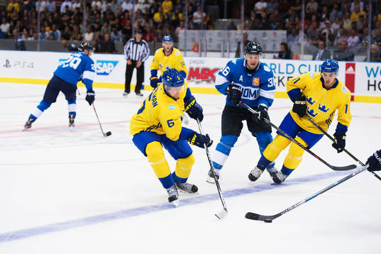 Sveriges Anton Strålman och Mikael Backlund utmanar