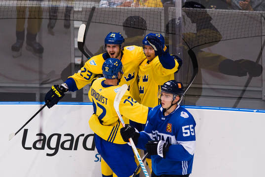 Sveriges Oliver Ekman Larsson och Patric Hörnqvist jublar