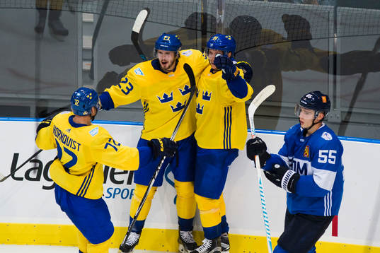 Sveriges Oliver Ekman Larsson och Patric Hörnqvist jublar