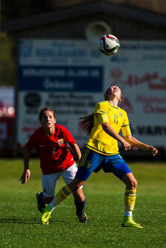Norges Madeleine H Mellemstrand och Sveriges Lisa Johansson