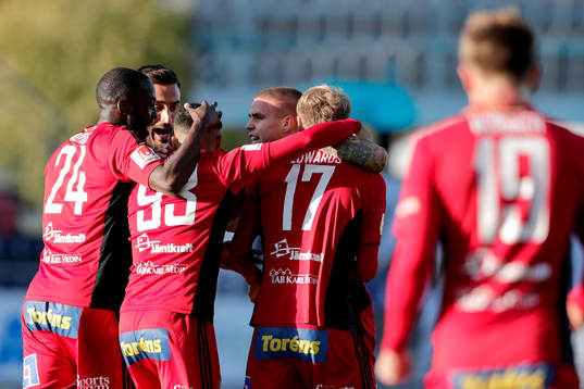Bläddra bland fler bilder av Fotboll, Allsvenskan, Östersund - Helsingborg