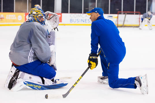 Henrik Lundqvist och målvaktstränare Stefan Ladhe