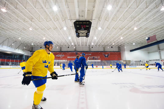 Sveriges ishockeylandslag tränar