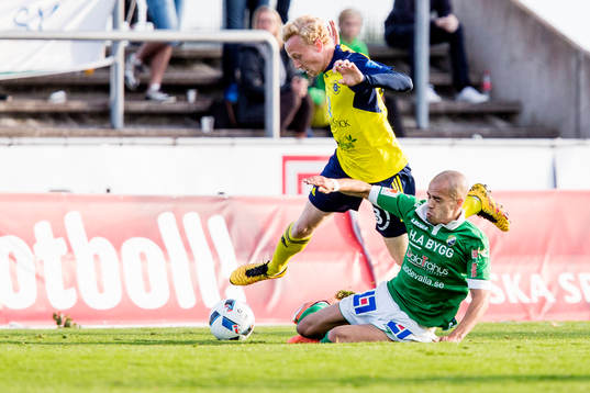 Ängelholms Love Fredriksson och Ljungskiles Ahmed El-Amrani