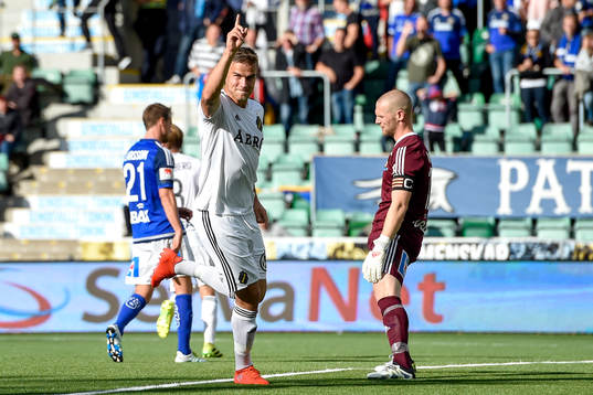 s Eero Markkanen jublar