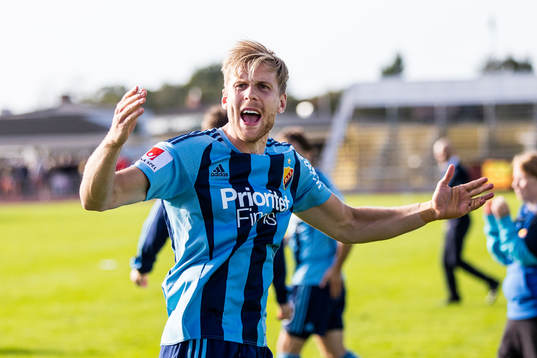 Djurgårdens Niklas Gunnarsson jublar