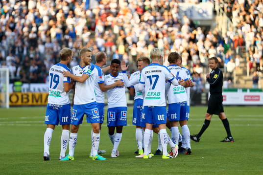 Norrköpings spelare jublar