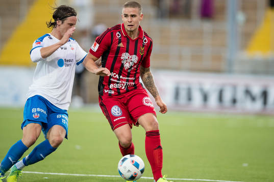 Östersunds Douglas Bergqvist mot Helsingborgs Linus
