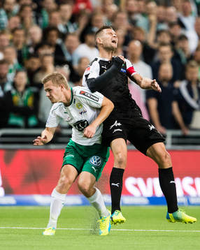 Hammarbys Erik Israelsson och Örebros Robert Åhman Persson