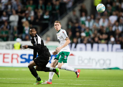Örebros Michael Junior Omah och Hammarbys Birkir Már