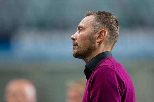2 Örgrytes tränare Marcus Lantz deppar