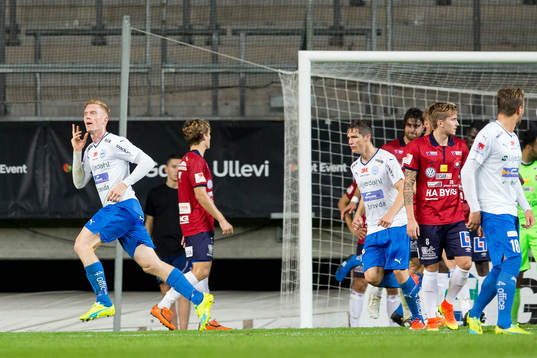 2 Värnamos David Engström jublar