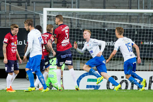 2 Värnamos David Engström jublar