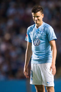 Malmö FFs Alexander Jeremejeff deppar