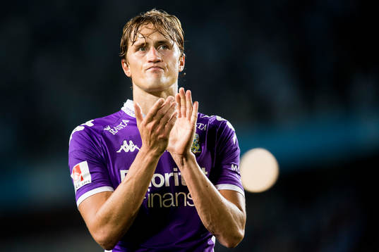 IFK Göteborgs Thomas Rogne tackar publiken