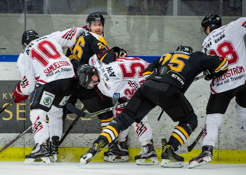 Vita Hästens Jesper Samuelsson, Jordan Rowley, Simon