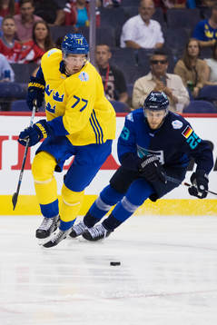 Sveriges Victor Hedman och Europas Leon Draisaitl