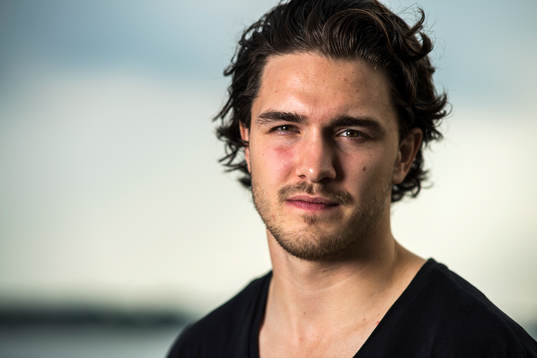 Dennis Everberg är en fd Röglespelare som numera spelar i