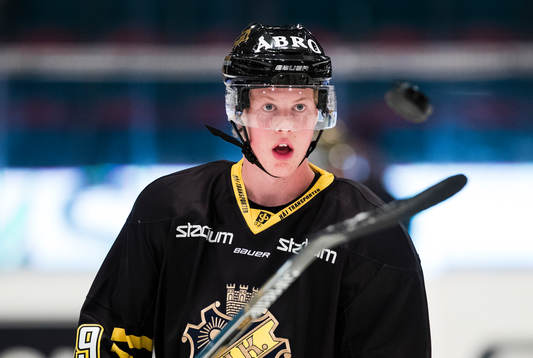 s Fredrik Karlström