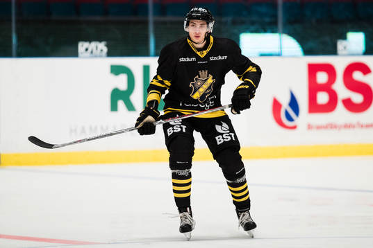 s Nicklas Sjölund
