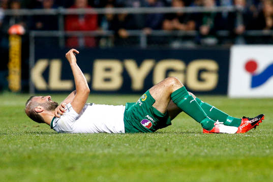Hammarbys Kennedy Bakircioglu blir liggande