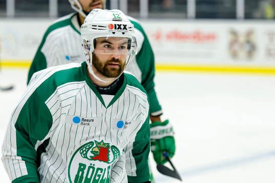 Rögles Jack Connolly jublar
