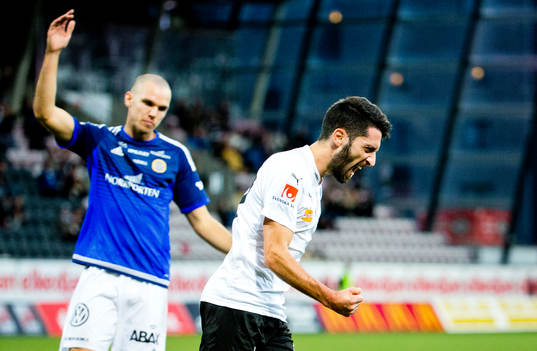 Örebros Nahir Besara gör 2-1 och jublar