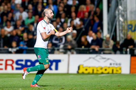 Hammarbys Kennedy Bakircioglu jublar