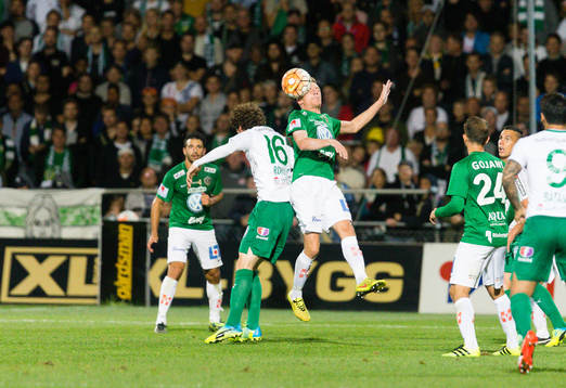 Hammarbys Romulo Cabral Pereira Pinto i nickduell mot