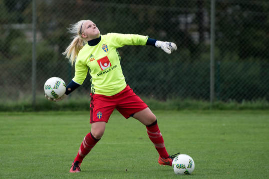 Sveriges målvakt Emma Holmgren