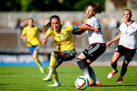Sveriges Anna Oskarsson och Tysklands Isabella Hartig