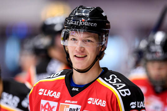 Luleås Gustav Rydahl på uppvärmningen