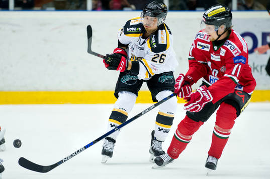 Panterns Mattias Persson och Modos Kristian Jakobsson
